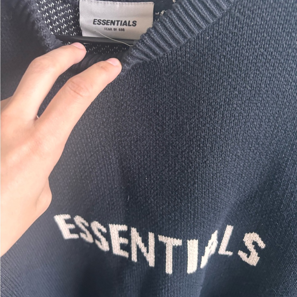 New with tags Essentials Fear of God black knit crewnwck sweater - Picture 4 of 6